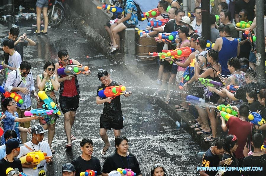 festival das aguas tailandia